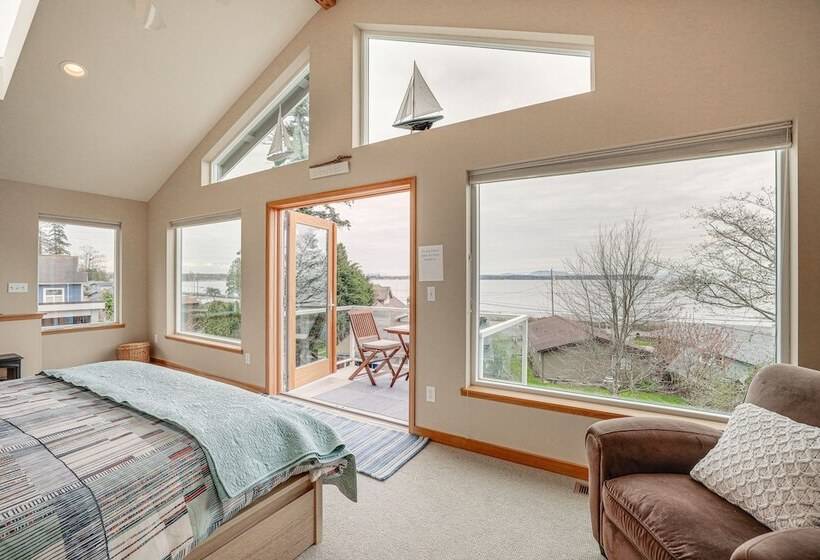 Beautiful Birch Bay Retreat W/ Deck & Fire Pit!