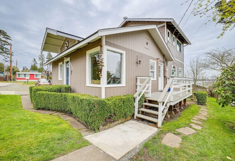 Beautiful Birch Bay Retreat W/ Deck & Fire Pit!