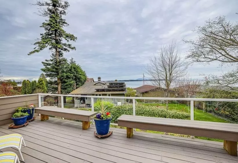 Beautiful Birch Bay Retreat W/ Deck & Fire Pit!