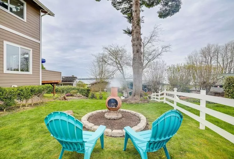 Beautiful Birch Bay Retreat W/ Deck & Fire Pit!