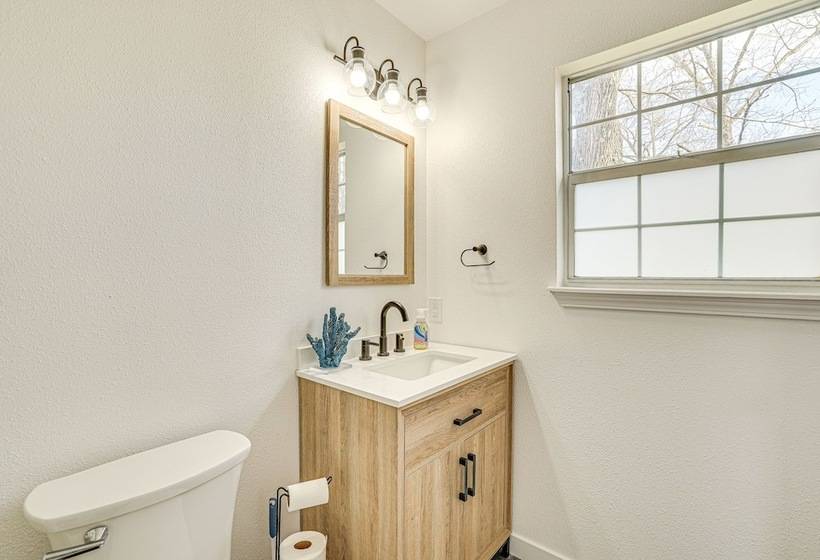 Bella Vista Home W/ On Site Back 40 Trail Access!