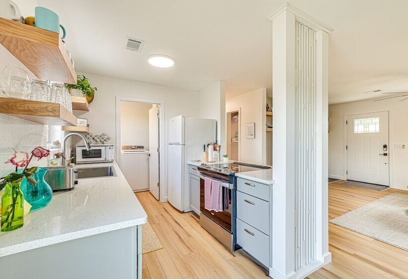 Bella Vista Home W/ On Site Back 40 Trail Access!