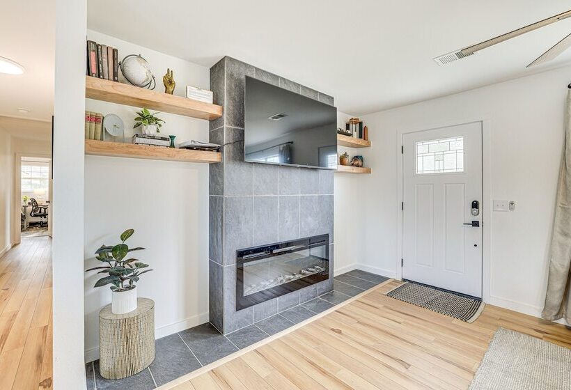 Bella Vista Home W/ On Site Back 40 Trail Access!