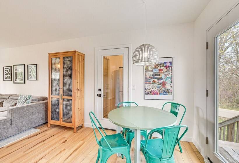 Bella Vista Home W/ On Site Back 40 Trail Access!