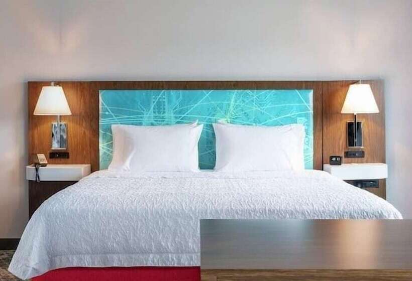 هتل Hampton Inn & Suites By Hilton Indianapolis South Greenwood