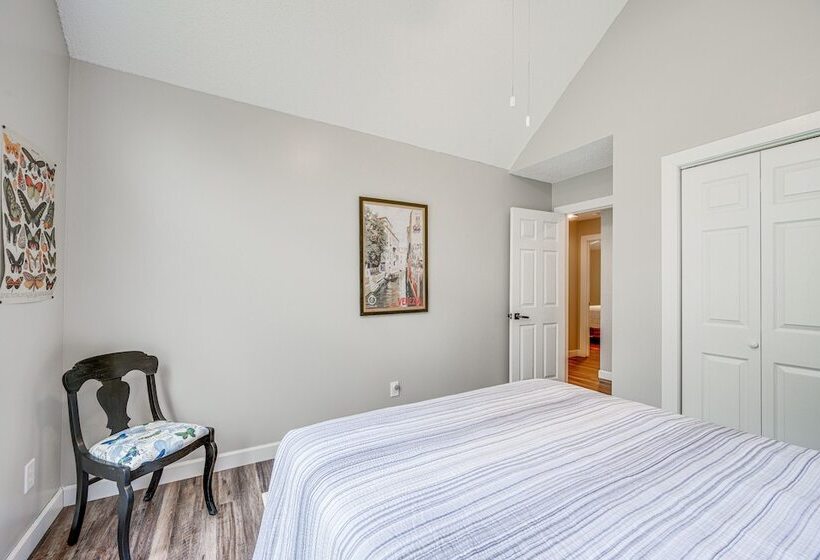 Lakefront Milledgeville Home W/ Private Dock!