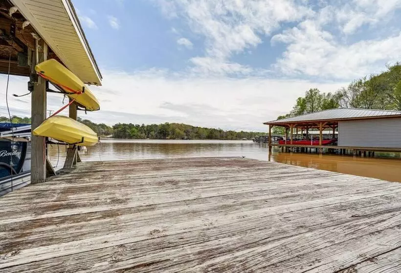 Lakefront Milledgeville Home W/ Private Dock!