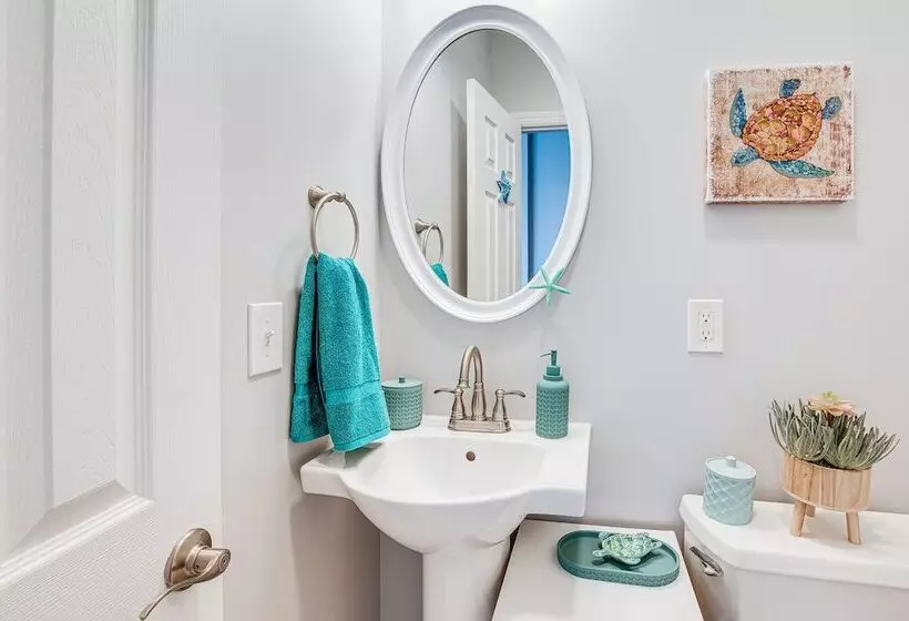 Long Branch Beach House W/ Private Hot Tub!