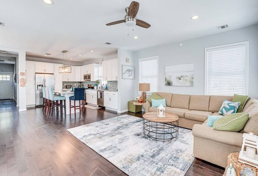 Long Branch Beach House W/ Private Hot Tub!