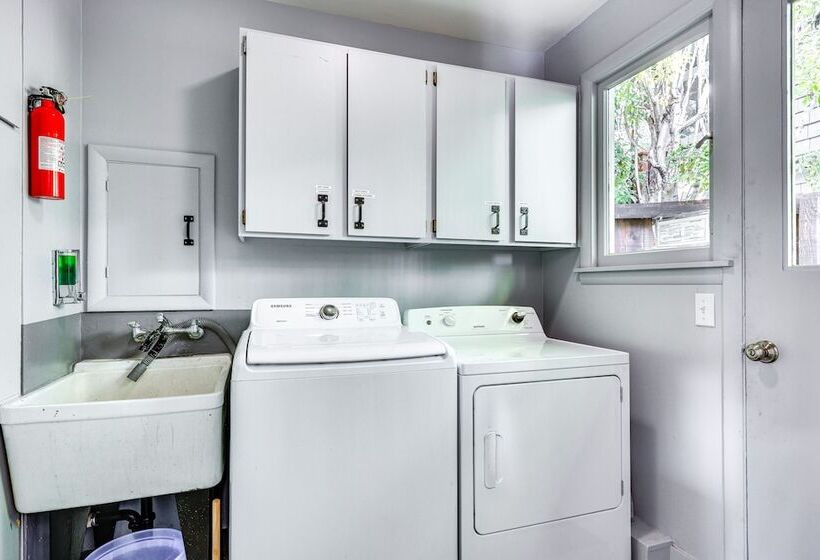 Mill Valley Home: 5 Mi To Golden Gate Bridge!