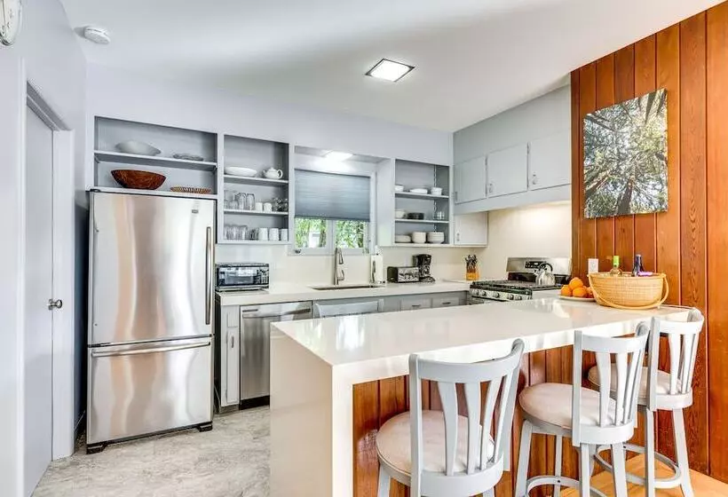 Mill Valley Home: 5 Mi To Golden Gate Bridge!