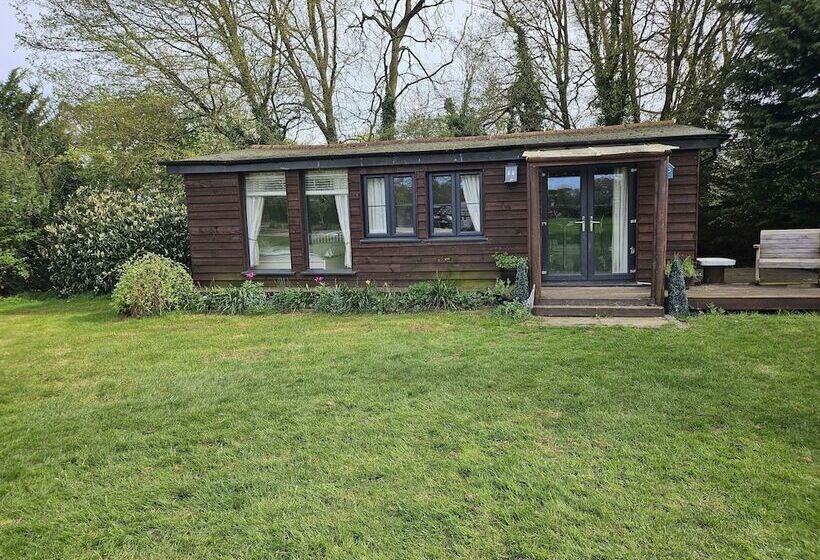 Remarkable 1 Bed Cabin In Dunmow