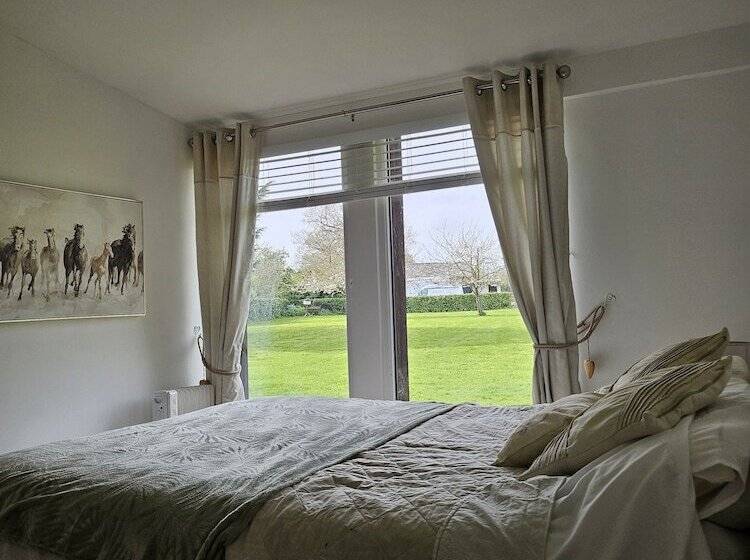 Remarkable 1 Bed Cabin In Dunmow