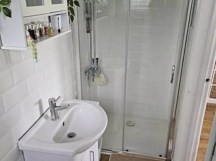 Remarkable 1 Bed Cabin In Dunmow