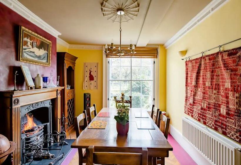 إقامة Georgian House In Billericay   Quirky & Homely