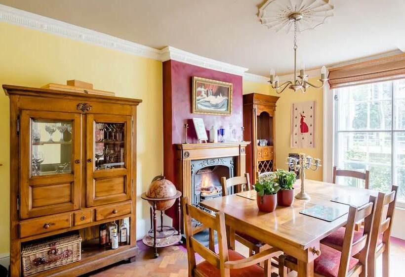 إقامة Georgian House In Billericay   Quirky & Homely