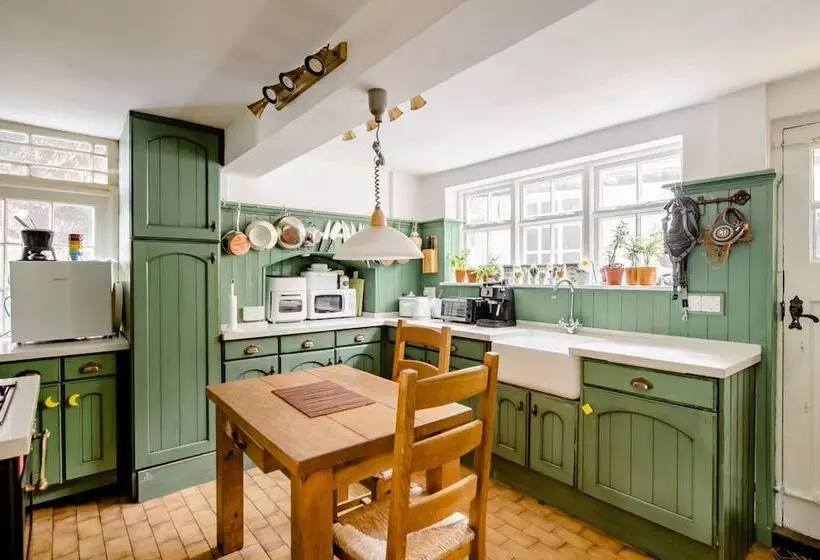 Residenssi Georgian House In Billericay   Quirky & Homely