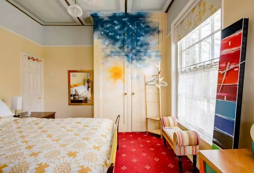 Residenssi Georgian House In Billericay   Quirky & Homely