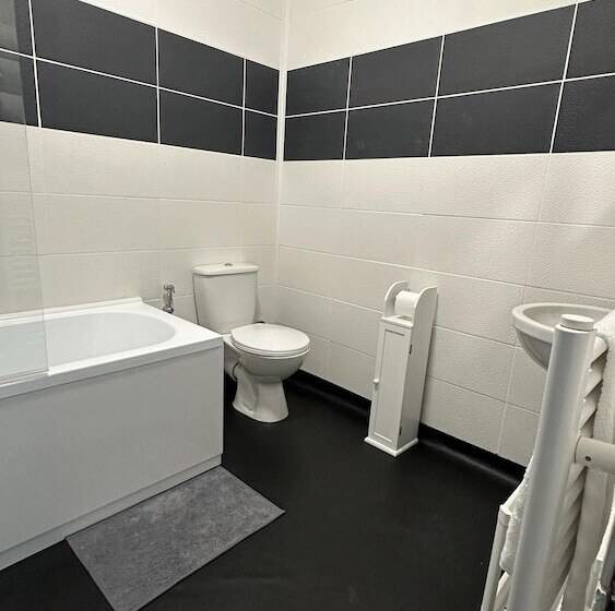דירת נופש Modern 2 Bed Near Turf Moor Football Stadium