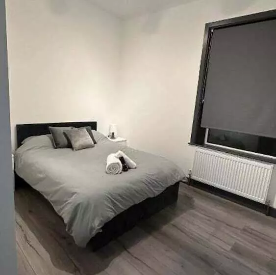 Residenssi Modern 2 Bed Near Turf Moor Football Stadium