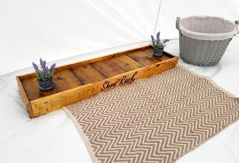 Курорт Bell Tent Village