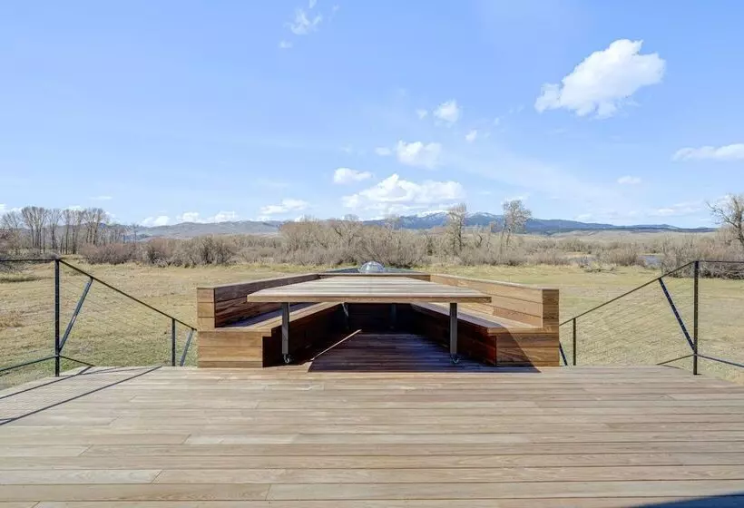 Riverfront Montana Retreat   Deck, Fire Pit & Pond