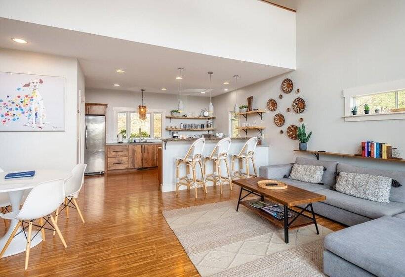 Silver Spoon By Avantstay Hot Tub, Views, Billiards Group Retreat