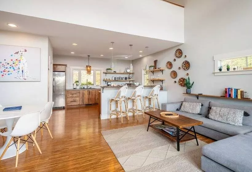 Silver Spoon By Avantstay Hot Tub, Views, Billiards Group Retreat