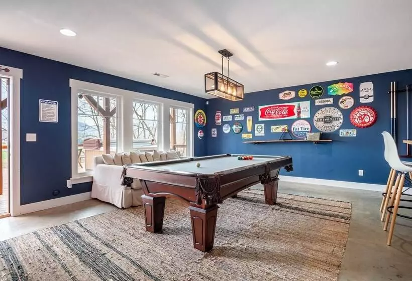 Silver Spoon By Avantstay Hot Tub, Views, Billiards Group Retreat