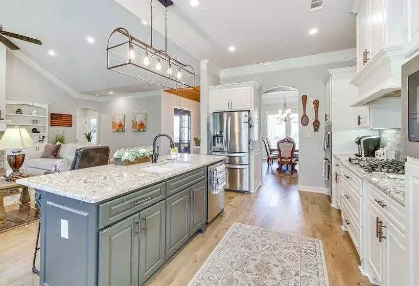 Spacious Hot Springs Village Home < 1 Mi To Lake!