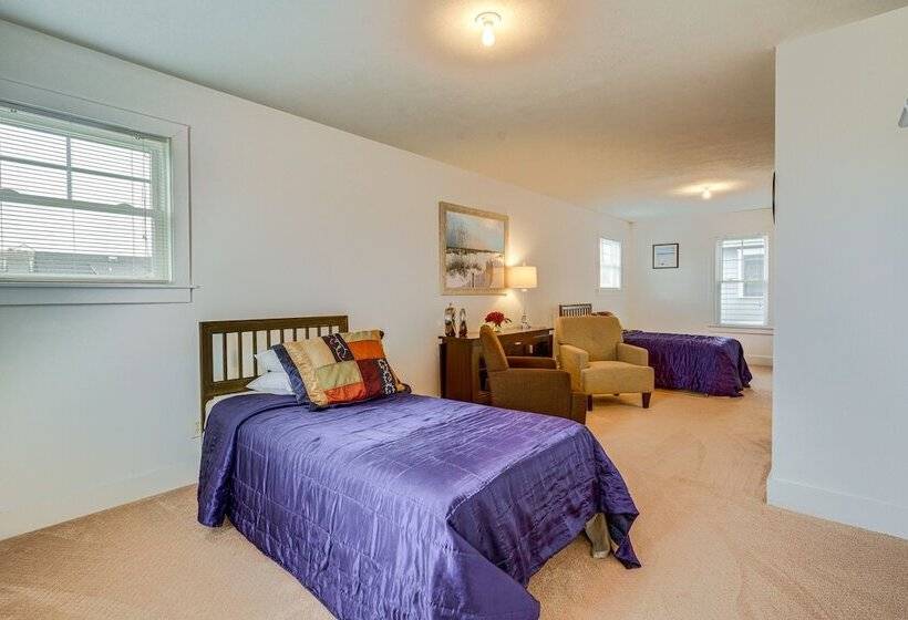 Spacious South Bend Home   Walk To Notre Dame!