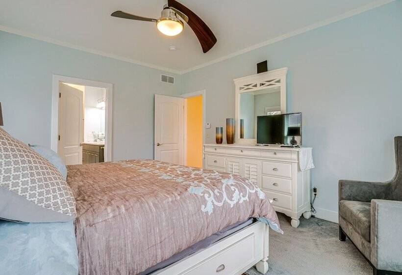 Spacious South Bend Home   Walk To Notre Dame!