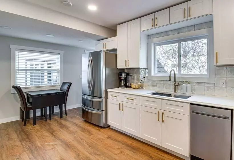 Stylish  Crosby Cottage    1 Mi To Serpent Lake!