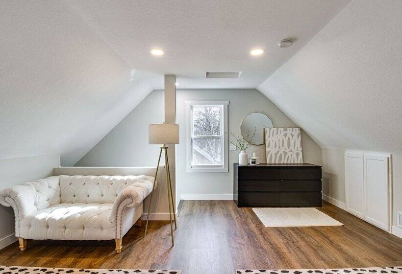 Stylish Crosby Cottage 1 Mi To Serpent Lake!