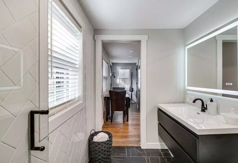 Stylish  Crosby Cottage    1 Mi To Serpent Lake!