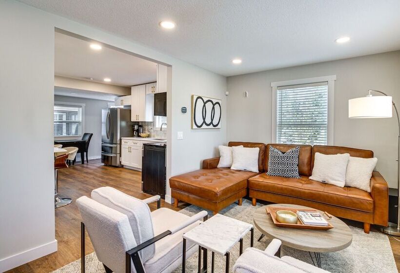 Stylish Crosby Cottage 1 Mi To Serpent Lake!