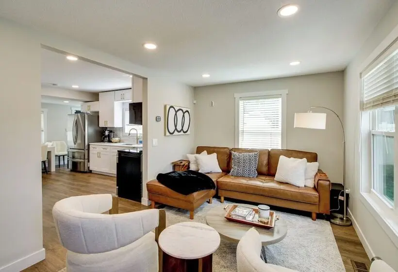Stylish  Crosby Cottage    1 Mi To Serpent Lake!