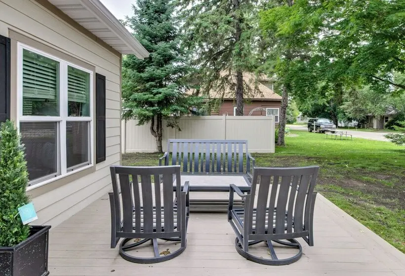 Stylish  Crosby Cottage    1 Mi To Serpent Lake!