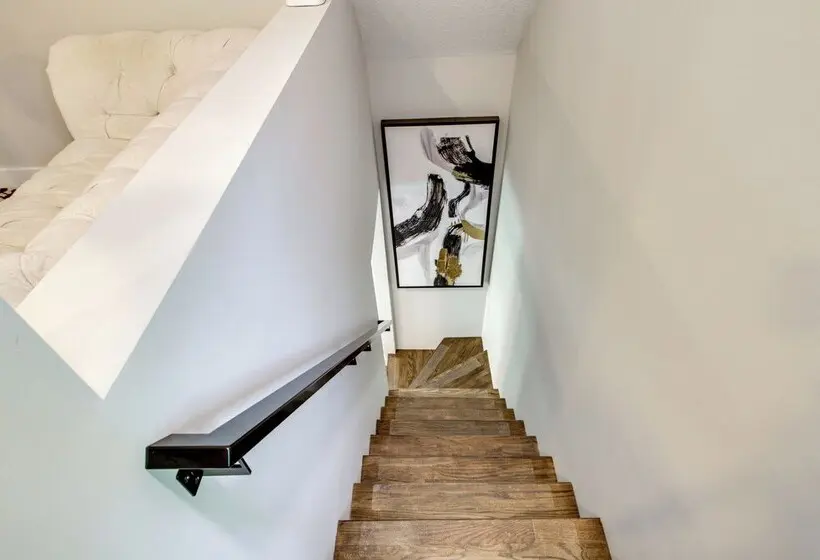 Stylish  Crosby Cottage    1 Mi To Serpent Lake!