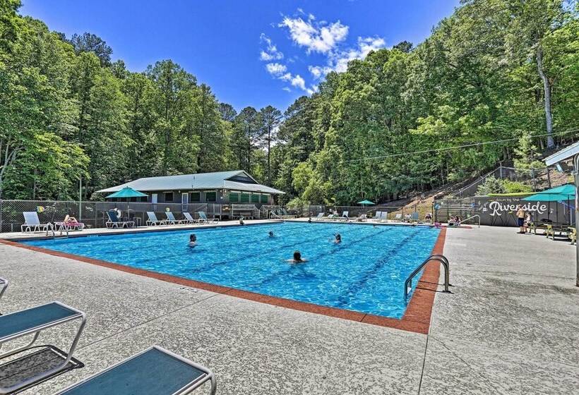 Upscale Ellijay Cottage W/ Private Hot Tub & Grill