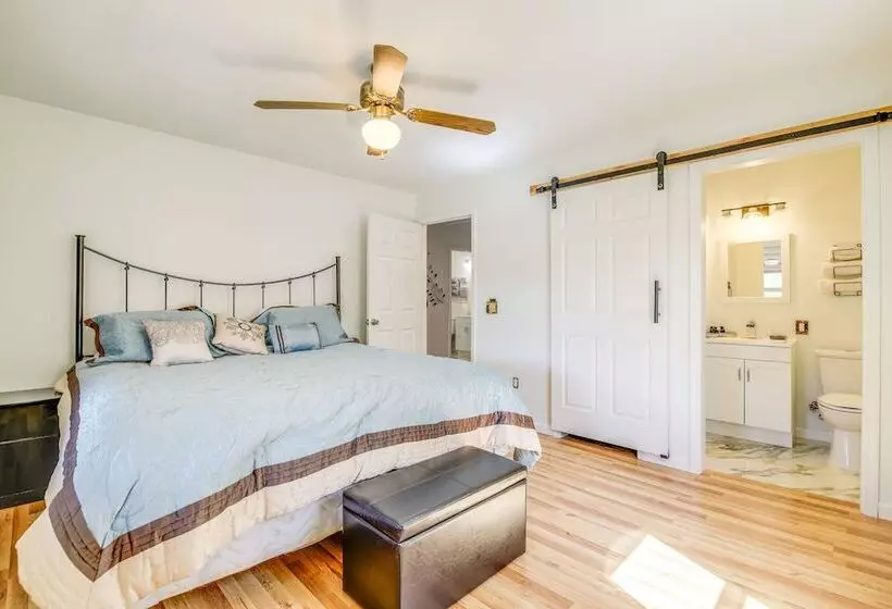 Waterfront Dandridge Cabin, 24 Mi To Pigeon Forge!