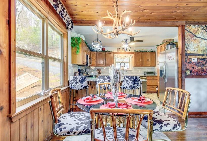 Waterfront Dandridge Cabin, 24 Mi To Pigeon Forge!