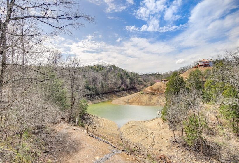 Waterfront Dandridge Cabin, 24 Mi To Pigeon Forge!