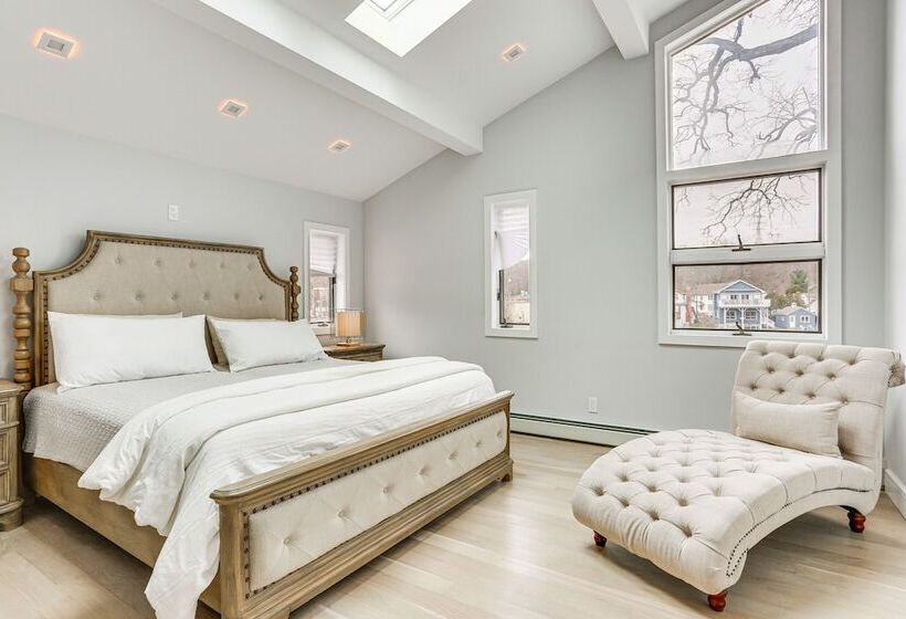 Waterfront Lake Hopatcong Home W/ Boat Dock!