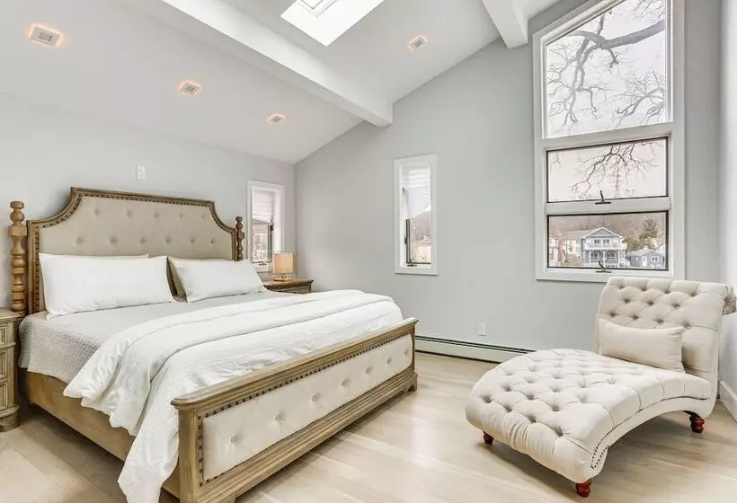 Waterfront Lake Hopatcong Home W/ Boat Dock!