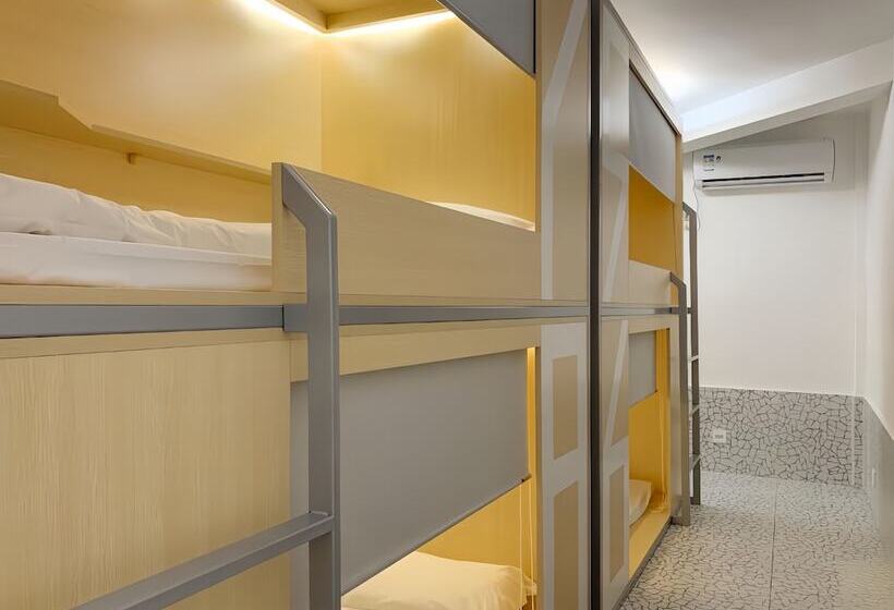 Weflow Hostel Shanghai Xintiandi