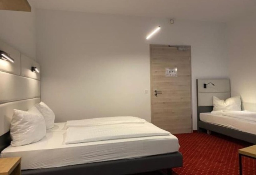 هاستل Continental