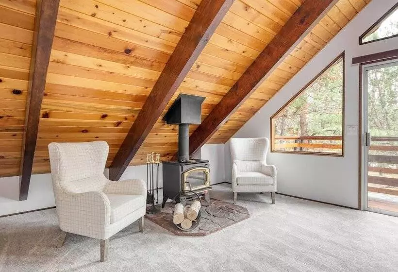 Avalon Pines By Avantstay 5 Mins From Bear Mountain Ski Resort