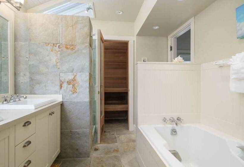 Chapman Cove By Avantstay Gorgeous Beach Bungalow W/ Sauna