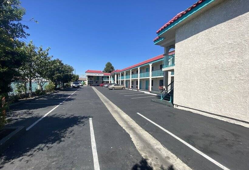 Chester Inn Motel   Near Adventure City